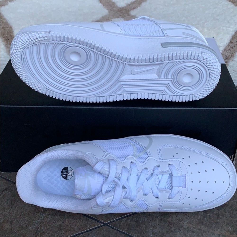 NIKE AIR FORCE 1 REACT SU - Picture 3 of 16